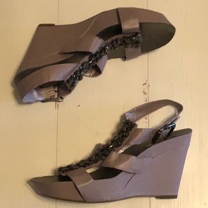 Simply Vera Wang lavender embellished wedges